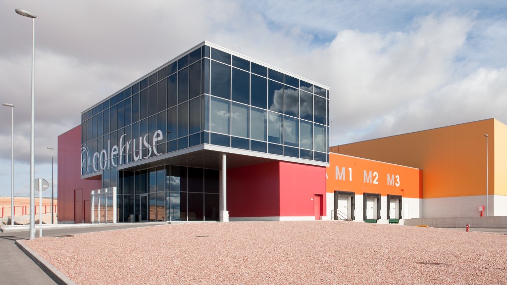 Colefruse — fachada frontal de las instalaciones
